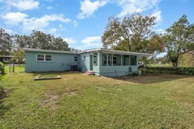 Main picture of 2821 Drake Dr