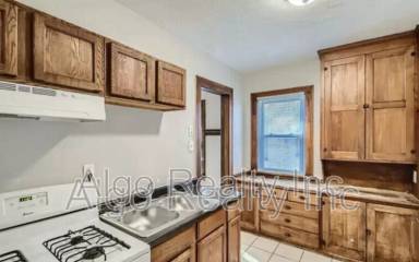 Main picture of 3548 Portland Ave