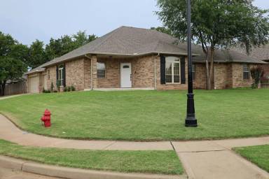 Main picture of 757 Milan Ct