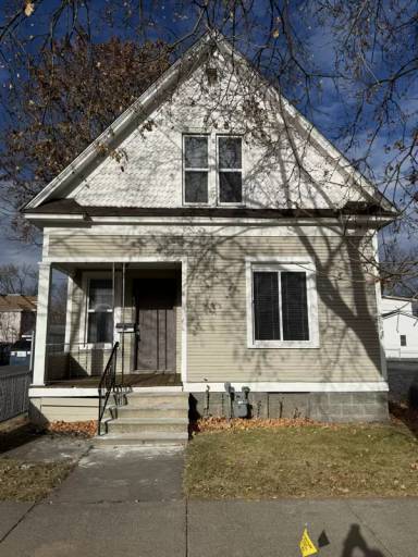 Main picture of 626 Washington St