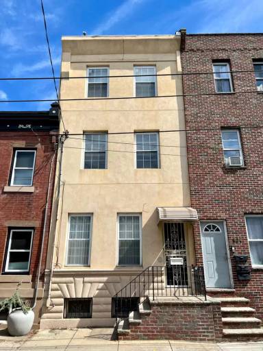 Main picture of 833 Tasker St