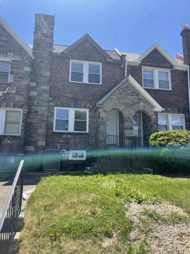 Main picture of 2116 W Cheltenham Ave