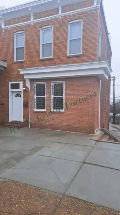 Main picture of 1601 E 30th St