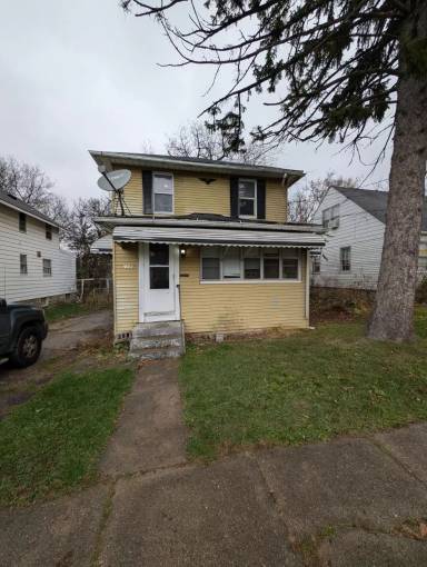 Main picture of 2442 Gibson St