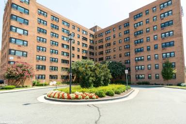 Main picture of Bridgeyard Old Town