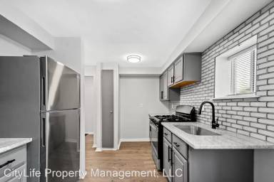 Main picture of 58 Pasadena St