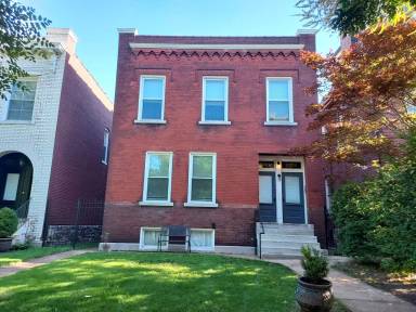 Main picture of 2026 Russell Blvd