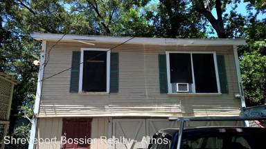 Main picture of 2610 1/2 Emery St