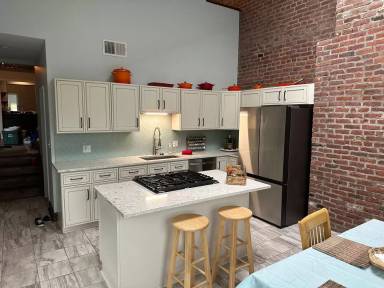 Main picture of 1321 Liverpool St