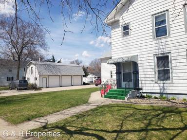 Main picture of 404 6th St NW