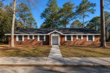 Main picture of 1018 Poplar Ct