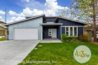 Main picture of 3114 S Lindsay Ave