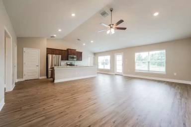 Main picture of 734 Toulon Dr