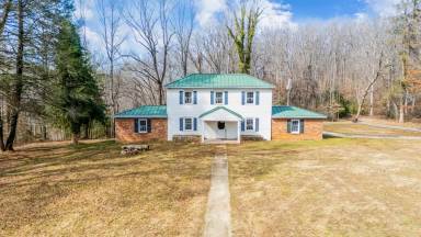 Main picture of 228 Newcomb Drive - 1