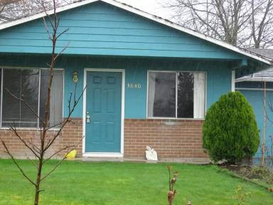 Main picture of 3640 NE Division St