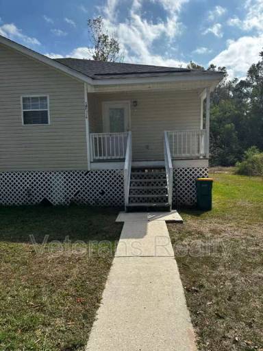 Main picture of 20033A Sunshine Dr