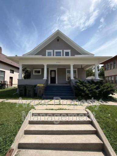 Main picture of 2125 South St