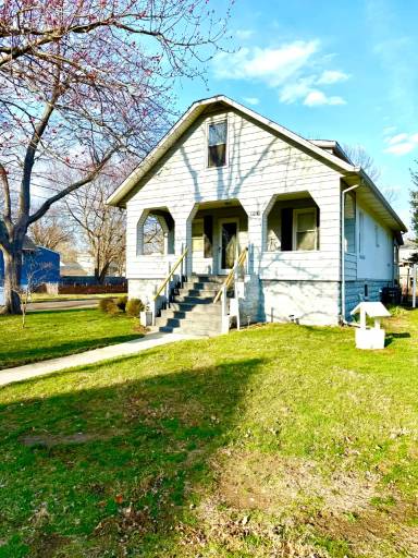 Main picture of 519 N Lincoln Ave