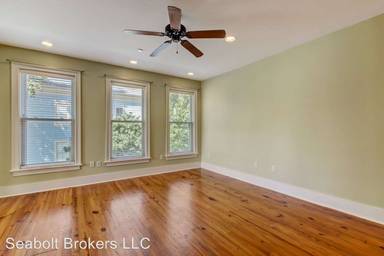 Main picture of 305 E Bolton St