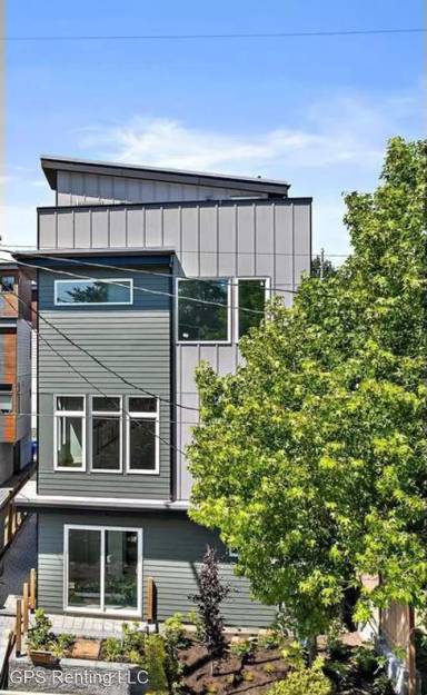 Main picture of 6215 9th Ave NE