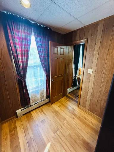 Main picture of 445 1st St