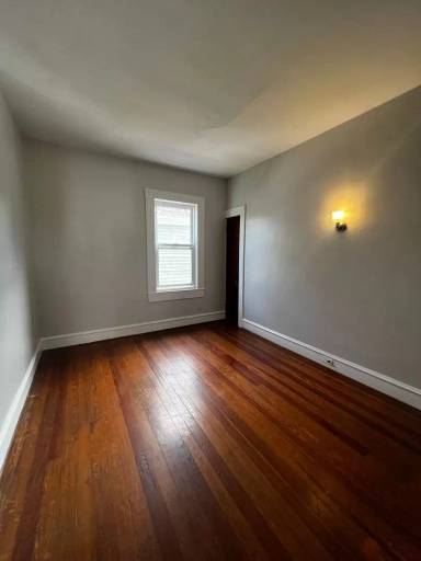 Main picture of 867 Broadway