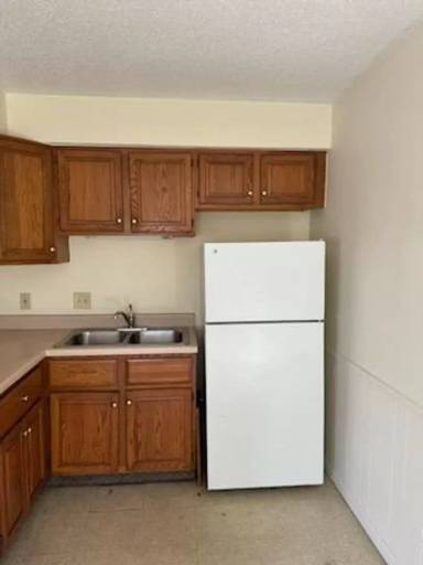 Main picture of 3328 W 29th St
