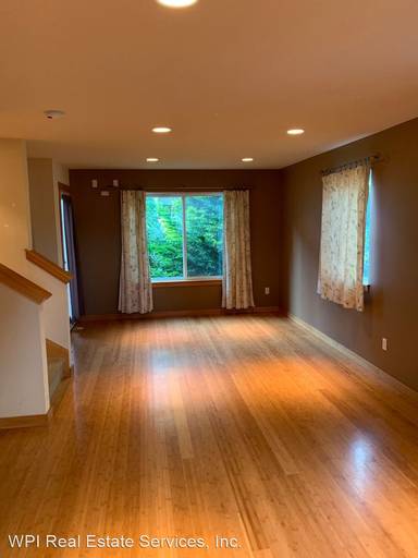 Main picture of 11509 26th Ave NE