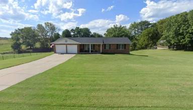 Main picture of 1221 Bieker Rd