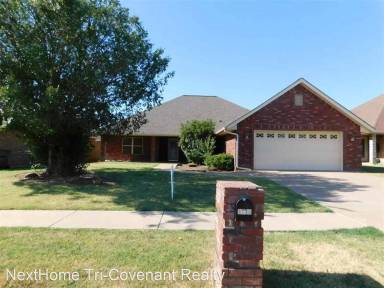 Main picture of 3710 NE Fieldcrest