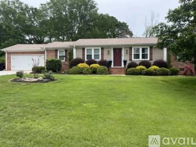 Main picture of 111 Menlo Dr
