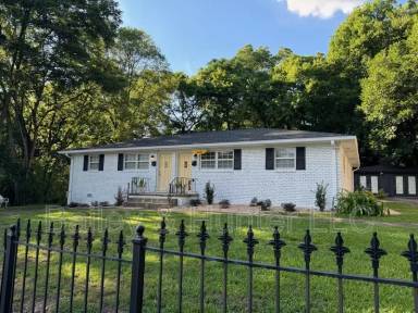 Main picture of 440 Mead St SE