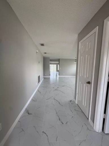 Main picture of 714 Crystal Bay Ln