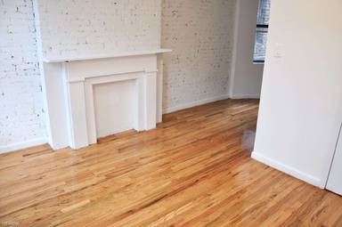 Main picture of 412 W 49th St