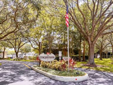 Main picture of 23 Catalonia Ct