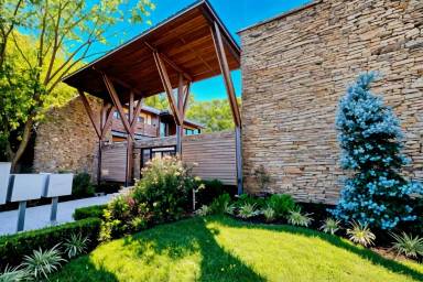 Main picture of 4912 Grand Ave