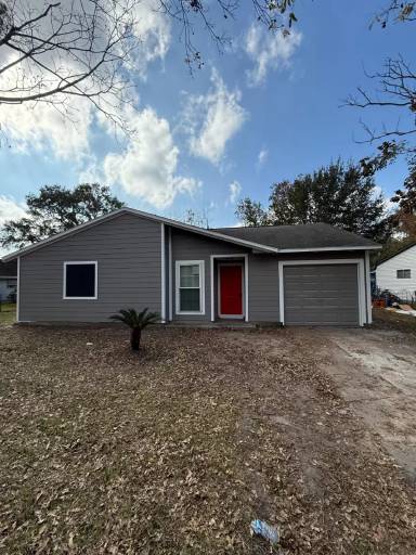 Main picture of 5109 Maywood Dr