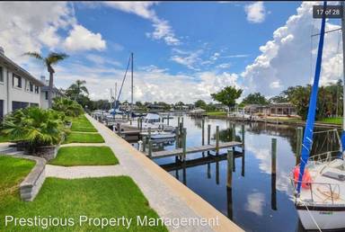 Main picture of 1627 Watermark Cir NE