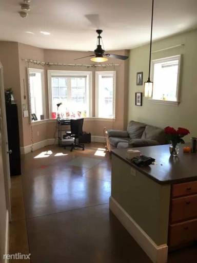 Main picture of 41 Lawn St