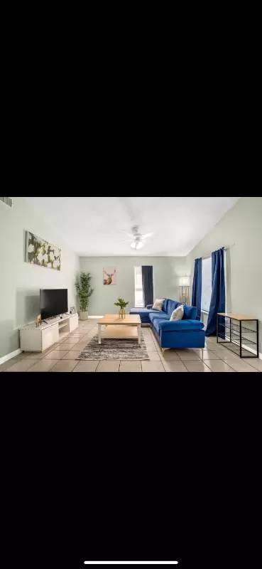 Main picture of 8501 Rainbow Ave