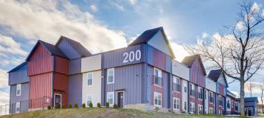 Main picture of 200 Grant Dr