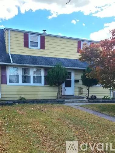 Main picture of 83 Hamilton Ave