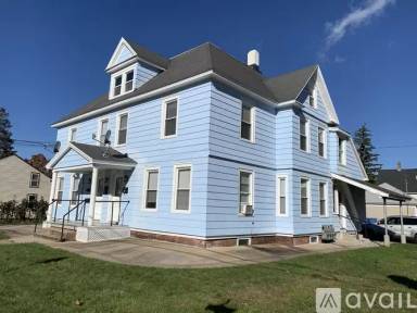Main picture of 137 Bissell St