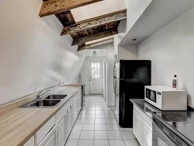 Main picture of 8129 Woodholme Cir