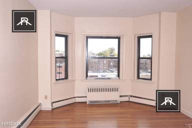 Main picture of 1238 Commonwealth Ave