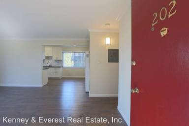 Main picture of 400 Orange Street Apartments