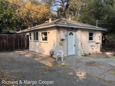 Main picture of 224 University St