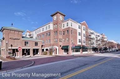 Main picture of 670 Town Center Dr