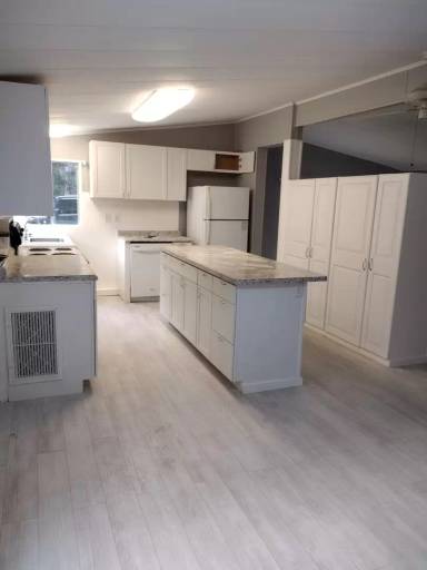 Main picture of 3199 E Quail Ct