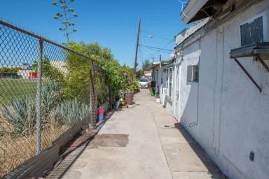 Main picture of 3205 Acacia St